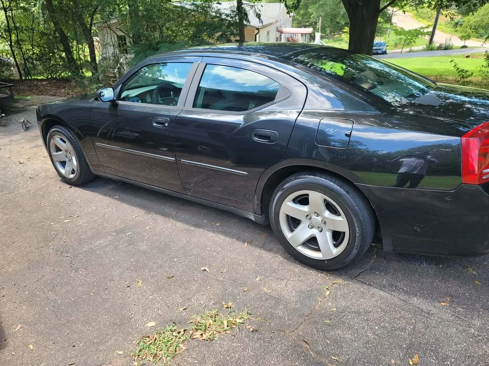 2007 Dodge Charger 6th Gen - Image 4 of 6