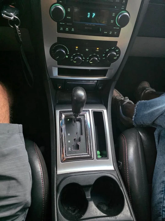 2007 Dodge Charger 6th Gen - Image 9 of 10