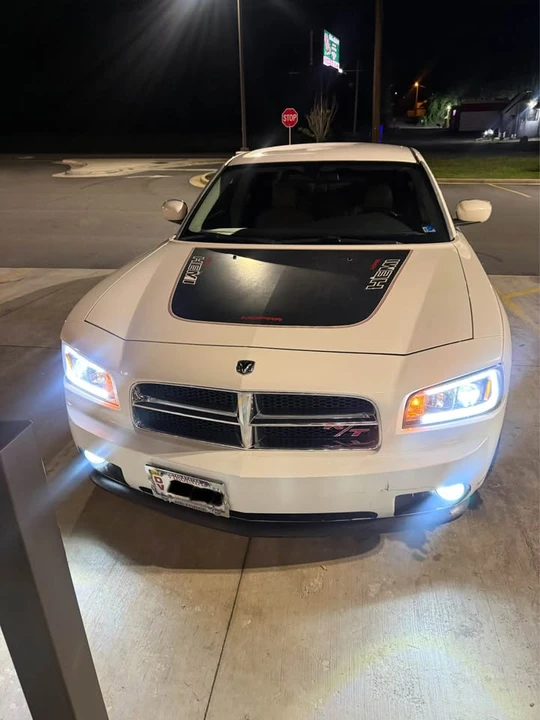 2007 Dodge Charger 6th Gen - Image 3 of 9
