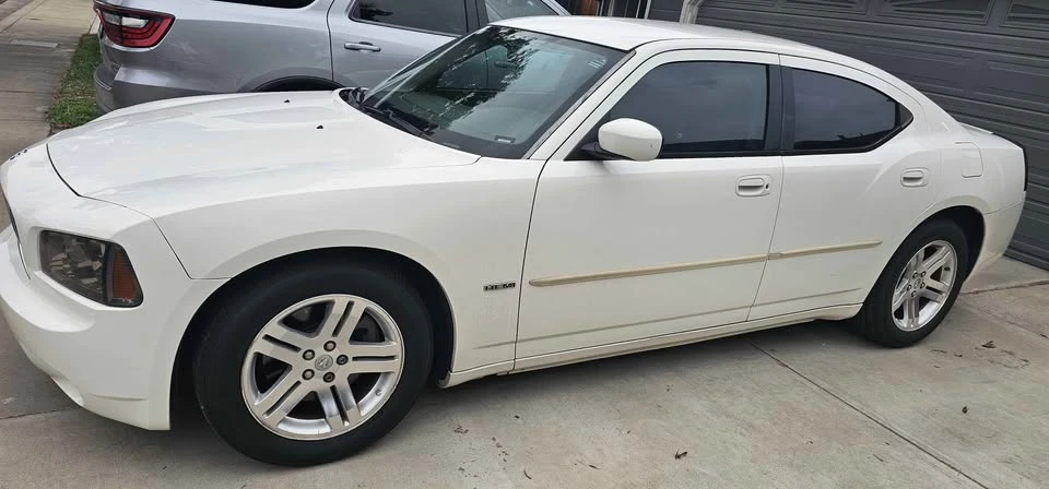 2007 Dodge Charger 6th Gen - Image 2 of 10
