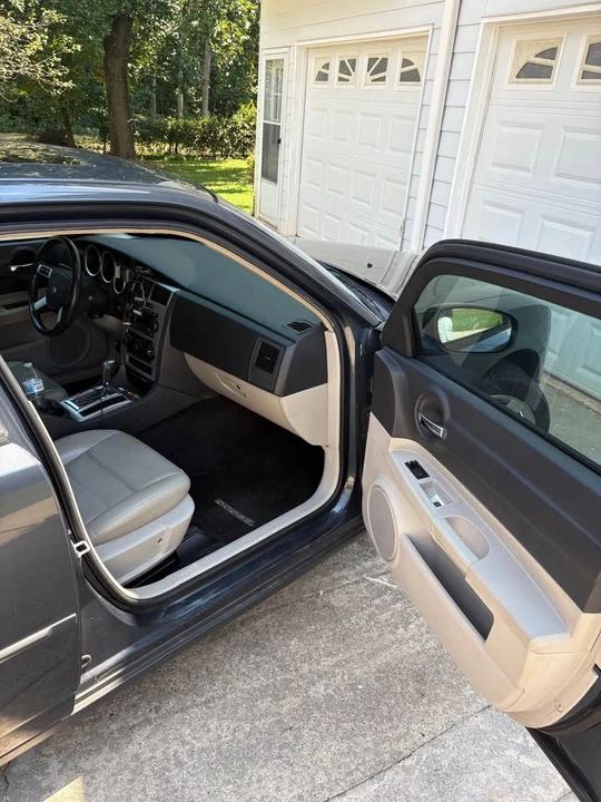 2007 Dodge Charger 6th Gen - Image 5 of 12
