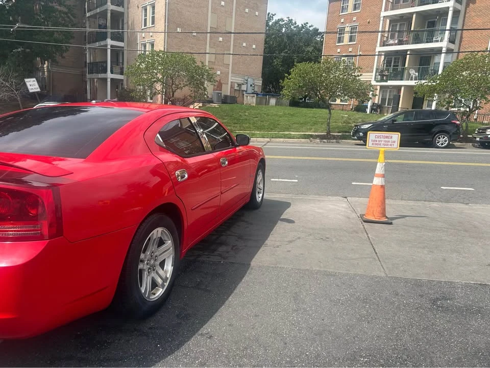 2007 Dodge Charger 6th Gen - Image 11 of 12