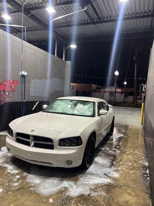 2007 Dodge Charger 6th Gen - Image 2 of 4