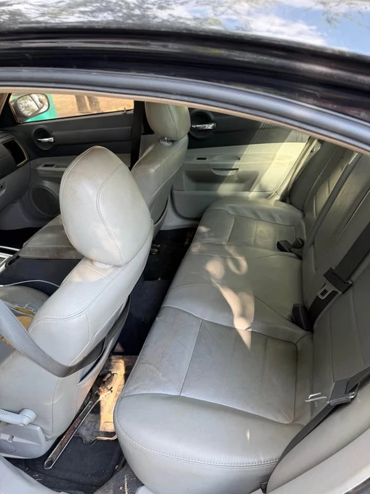 2007 Dodge Charger 6th Gen - Image 13 of 14