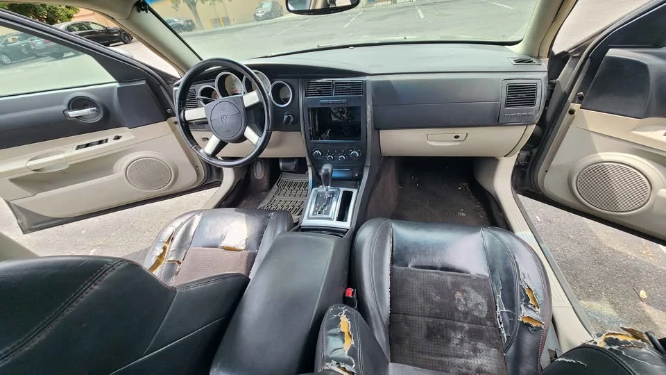 2007 Dodge Charger 6th Gen - Image 12 of 14