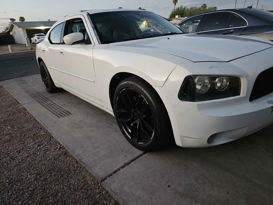 2007 Dodge Charger 6th Gen - Image 2 of 5
