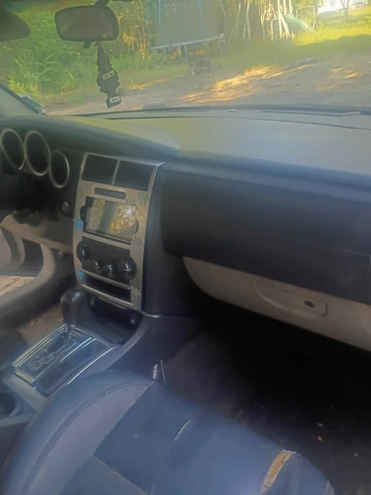 2007 Dodge Charger 6th Gen - Image 6 of 11