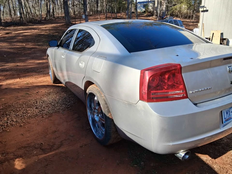2007 Dodge Charger 6th Gen - Image 11 of 20