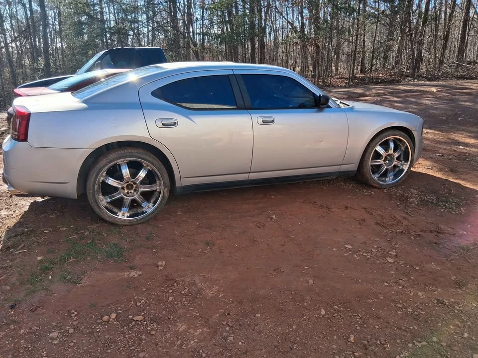2007 Dodge Charger 6th Gen - Image 9 of 20