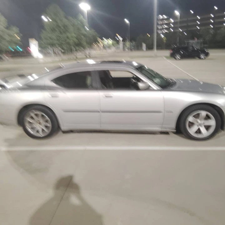 2007 Dodge Charger 6th Gen - Image 4 of 9
