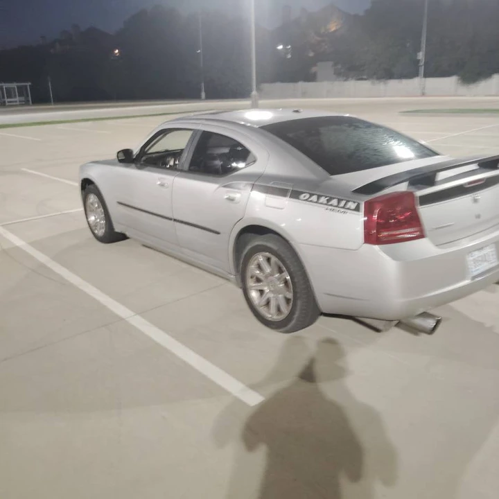 2007 Dodge Charger 6th Gen - Image 6 of 9