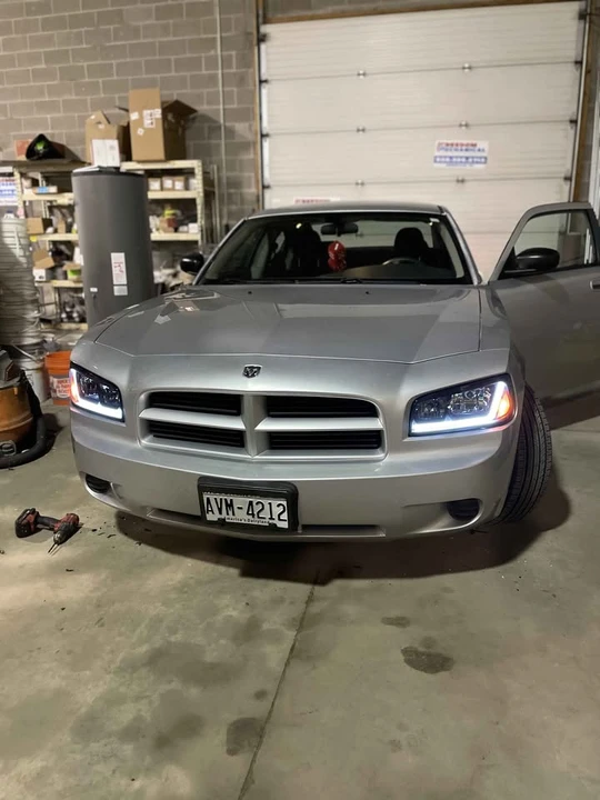 2007 Dodge Charger 6th Gen - Image 3 of 3