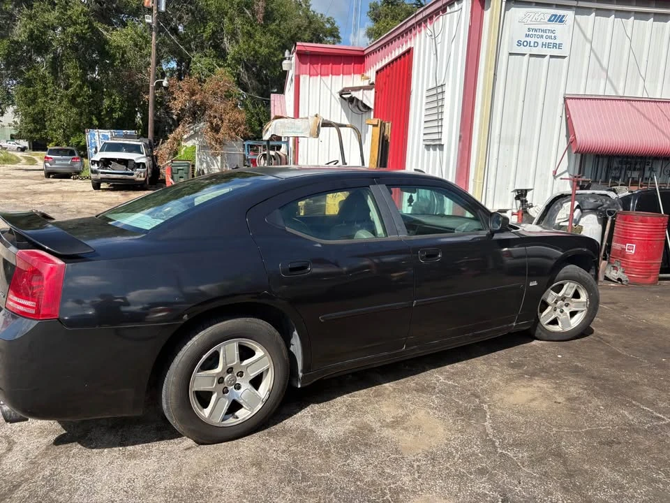 2007 Dodge Charger 6th Gen - Image 6 of 7