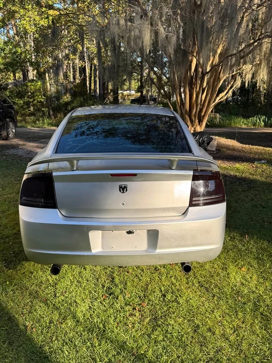 2007 Dodge Charger 6th Gen - Image 4 of 8