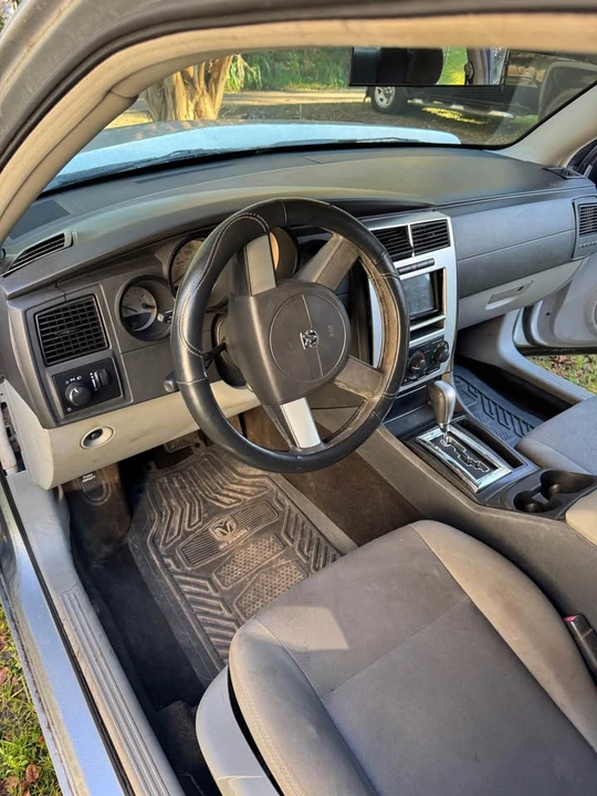 2007 Dodge Charger 6th Gen - Image 5 of 8