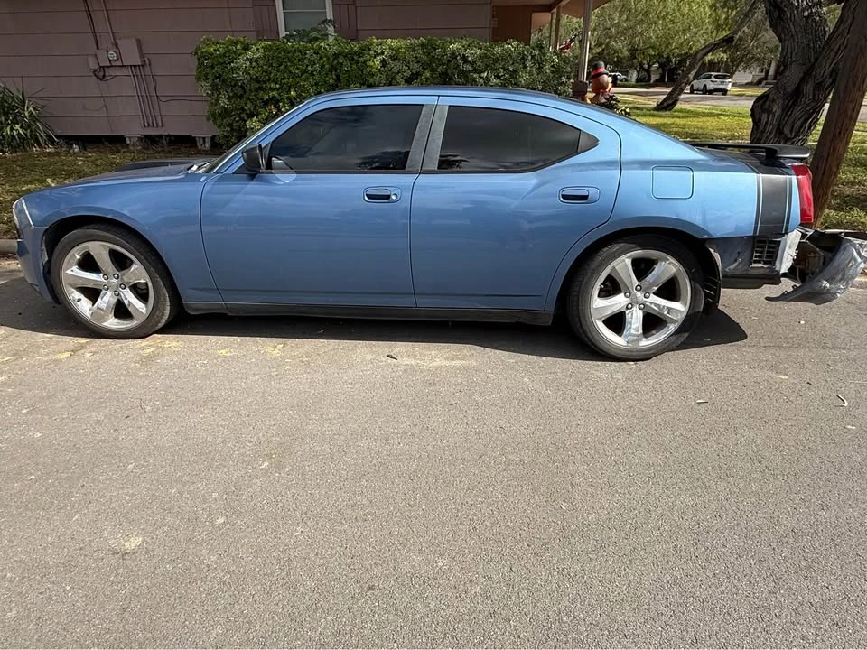 2007 Dodge Charger 6th Gen - Image 2 of 9
