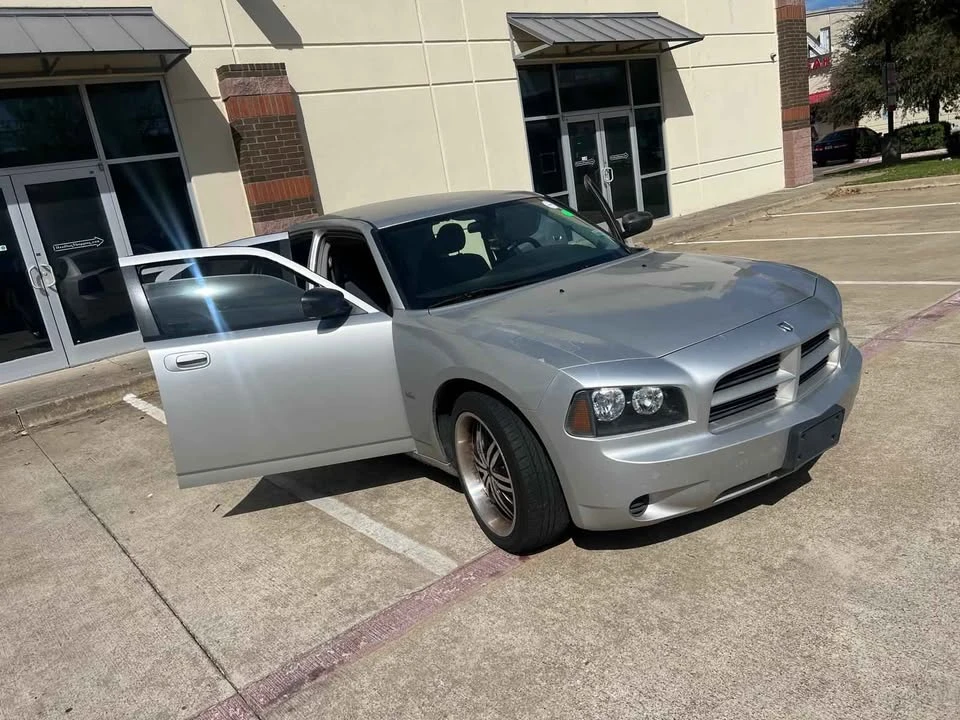 2007 Dodge Charger 6th Gen - Image 8 of 12