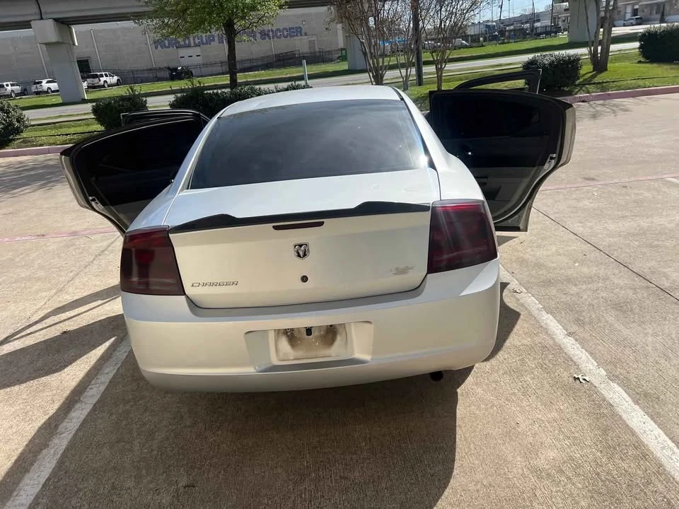2007 Dodge Charger 6th Gen - Image 3 of 12