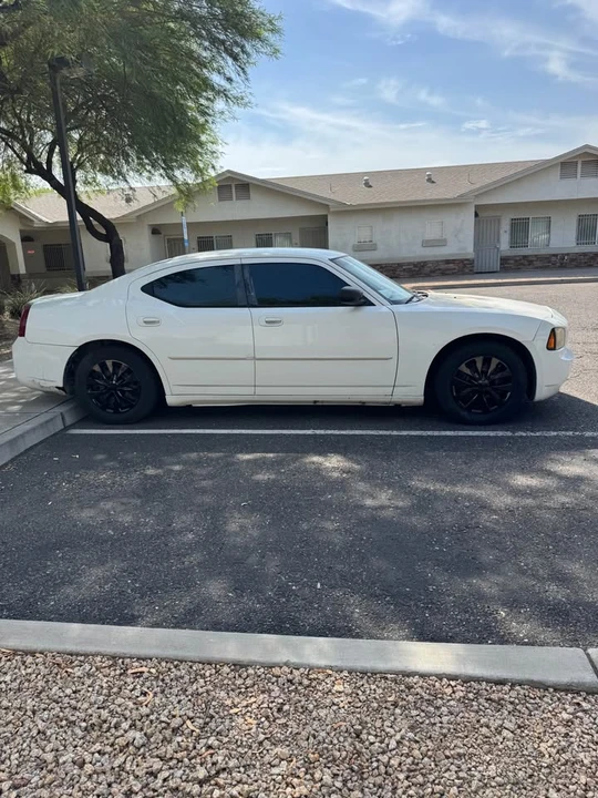 2007 Dodge Charger 6th Gen - Image 4 of 9