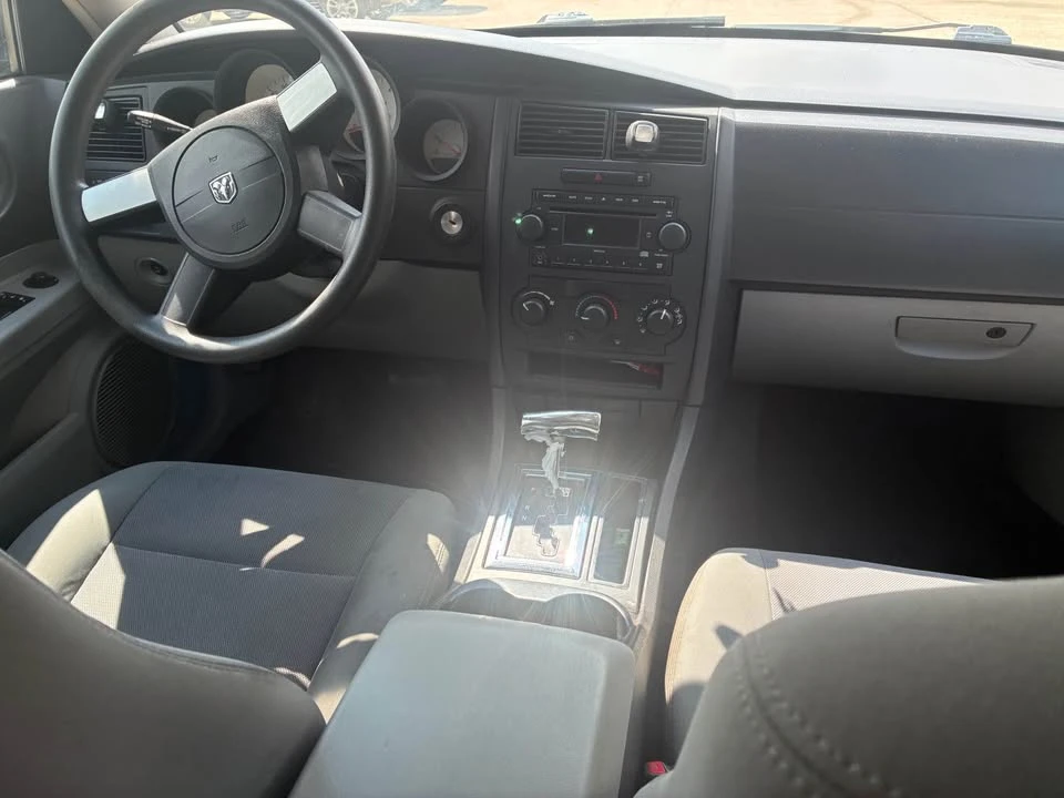 2007 Dodge Charger 6th Gen - Image 8 of 9