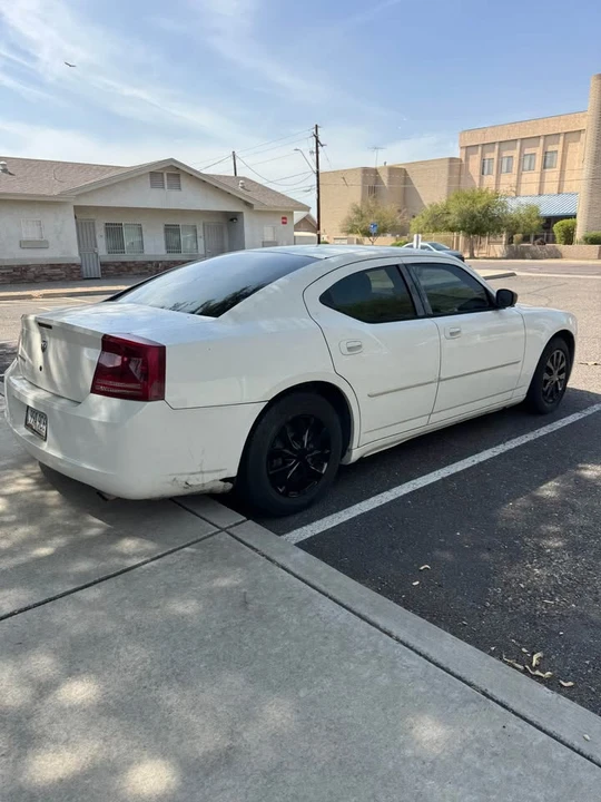 2007 Dodge Charger 6th Gen - Image 5 of 9