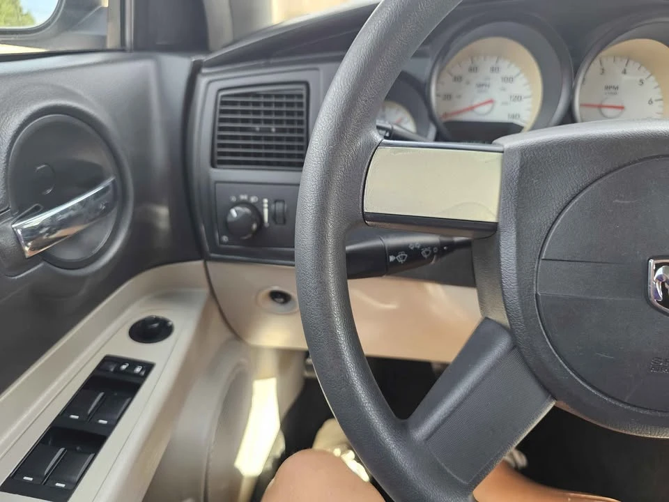 2007 Dodge Charger 6th Gen - Image 16 of 20