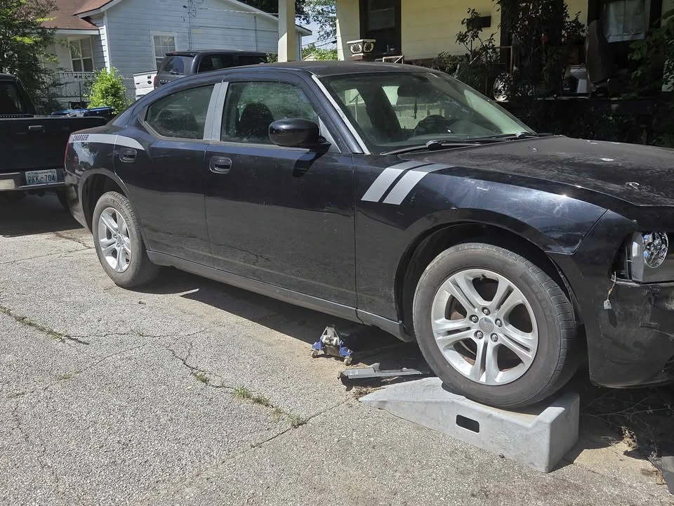 2007 Dodge Charger 6th Gen - Image 3 of 6