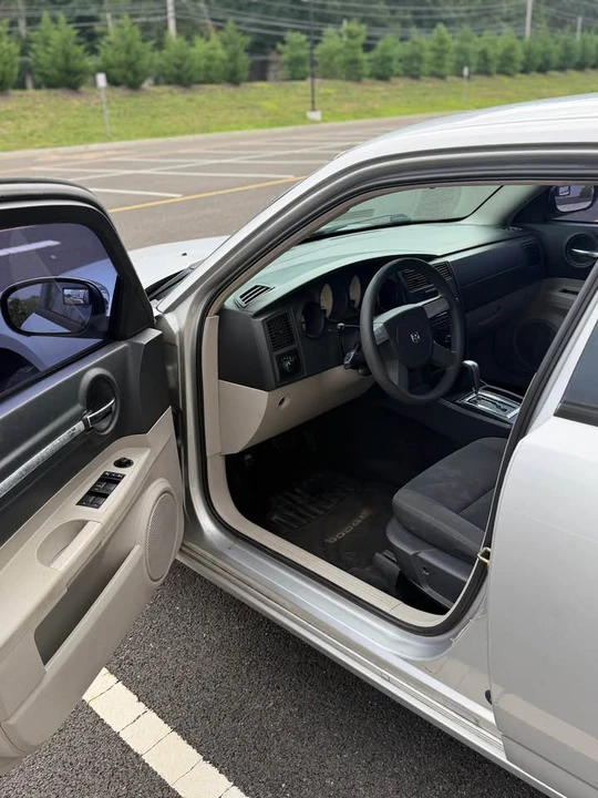 2007 Dodge Charger 6th Gen - Image 12 of 19