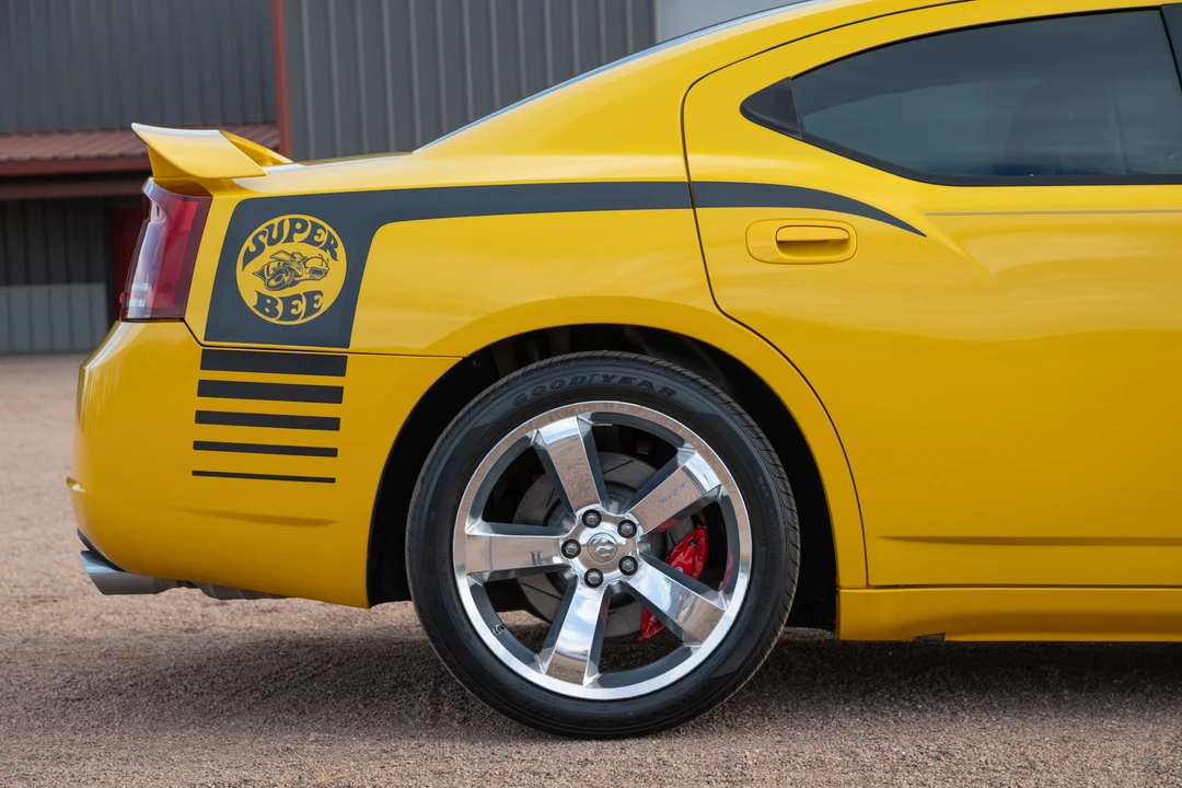 2007 Dodge Charger - Image 13 of 31