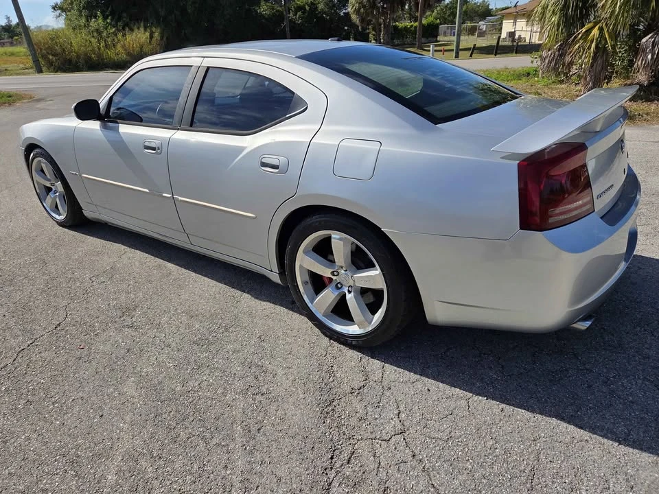 2007 Dodge Charger SRT & 392 6th Gen - Image 7 of 17