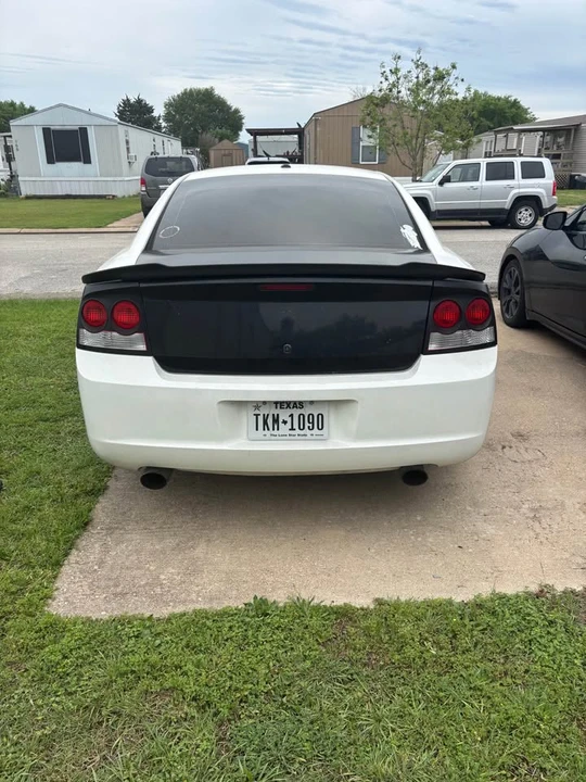 2007 Dodge Charger 6th Gen - Image 4 of 8