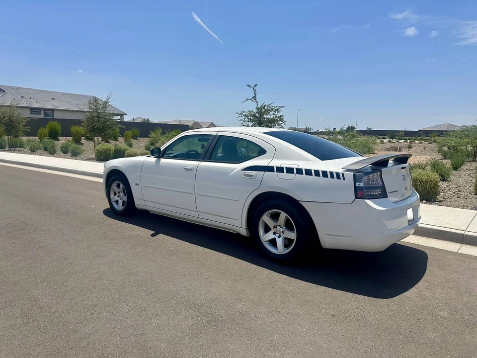 2007 Dodge Charger 6th Gen - Image 2 of 7