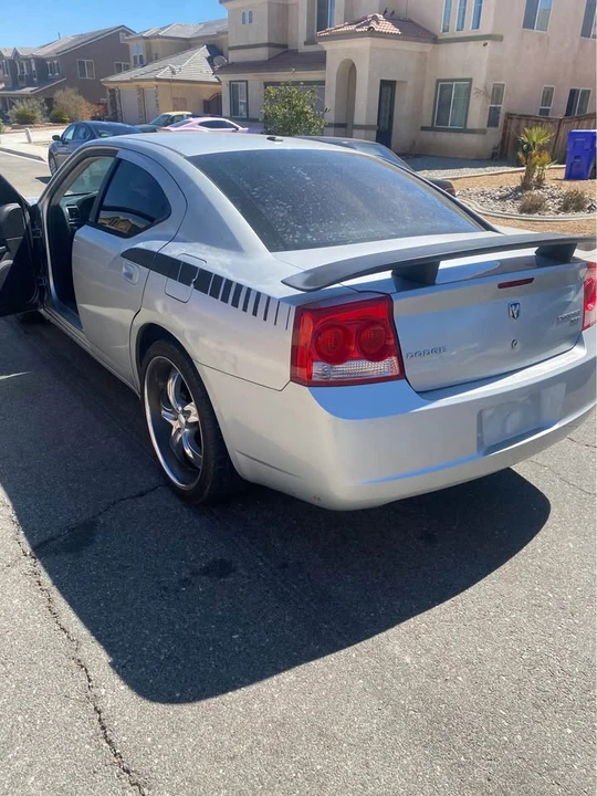 2007 Dodge Charger 6th Gen - Image 2 of 6