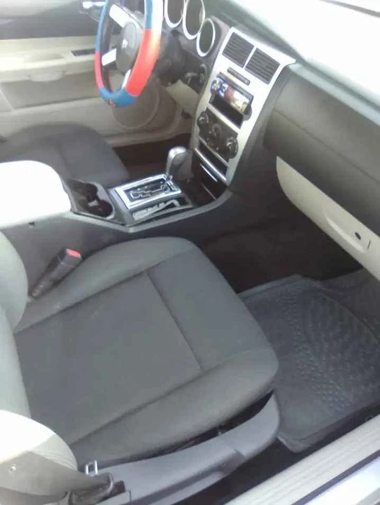 2007 Dodge Charger 6th Gen - Image 5 of 8