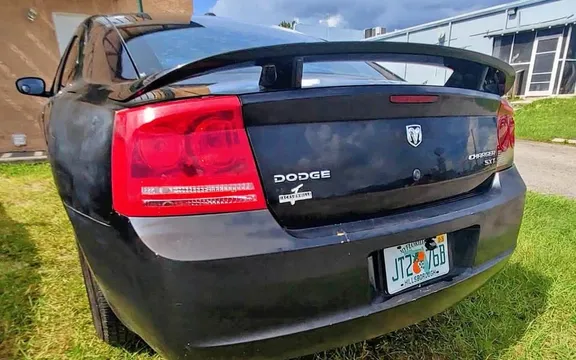 2007 Dodge Charger SXT Sedan 4D