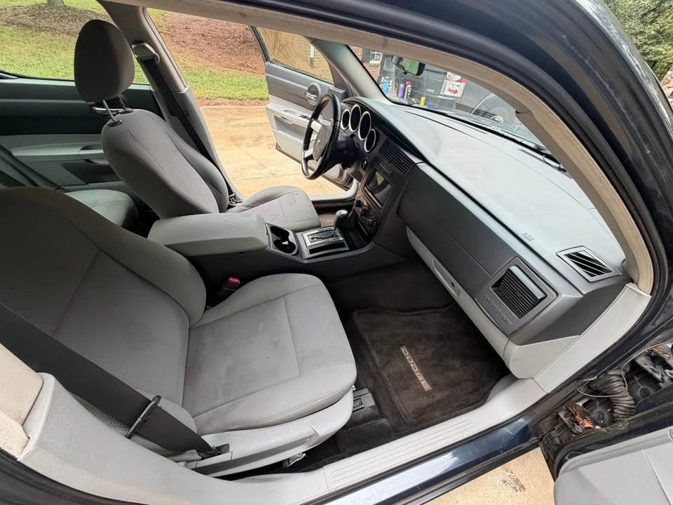 2007 Dodge Charger 6th Gen - Image 6 of 9