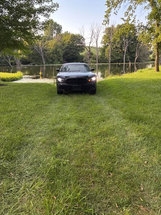 2007 Dodge Charger 6th Gen - Image 3 of 3