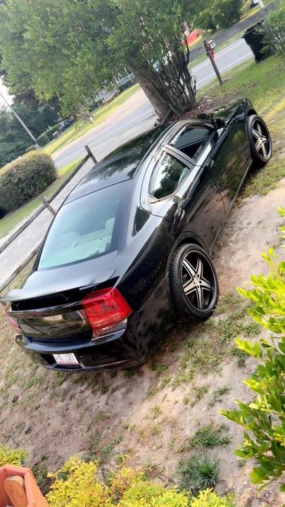 2007 Dodge Charger 6th Gen - Image 2 of 4