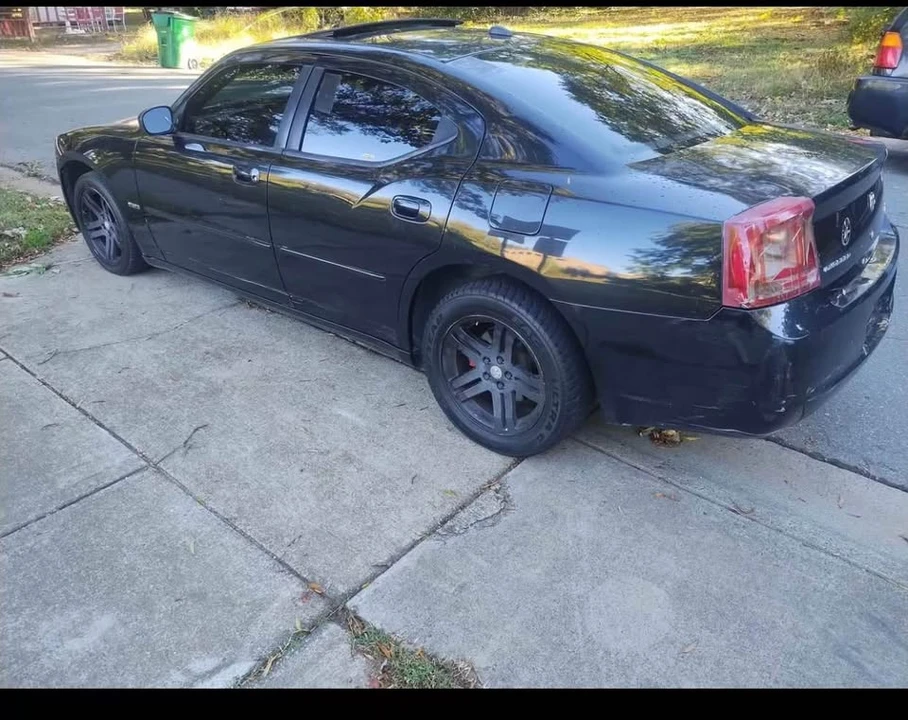 2007 Dodge Charger 6th Gen - Image 5 of 7
