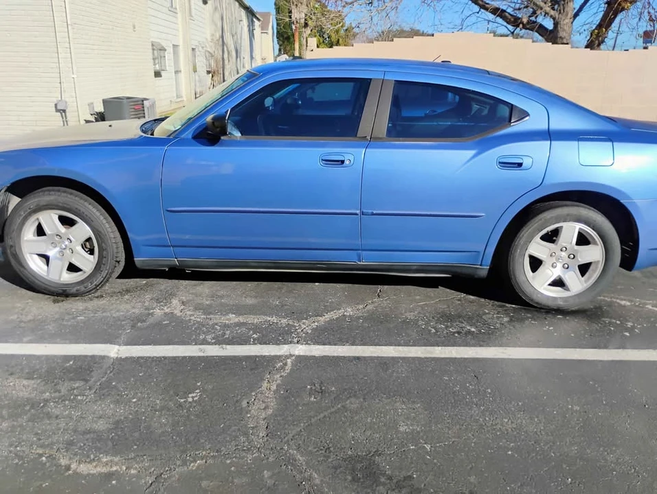 2007 Dodge Charger 6th Gen - Image 4 of 7