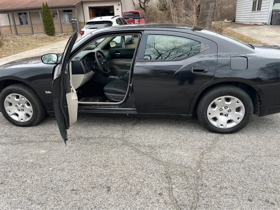 2007 Dodge Charger 6th Gen - Image 3 of 9