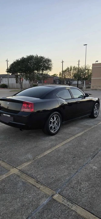 2007 Dodge Charger 6th Gen - Image 4 of 14