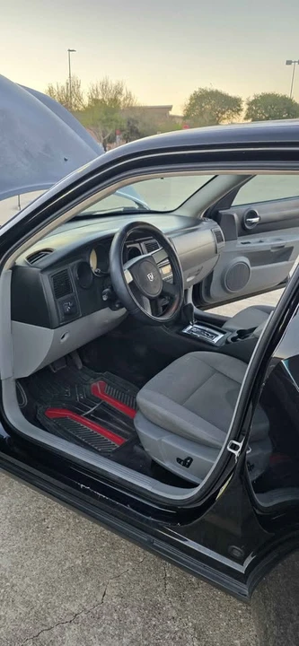 2007 Dodge Charger 6th Gen - Image 8 of 14