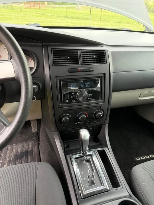 2007 Dodge Charger 6th Gen - Image 13 of 18