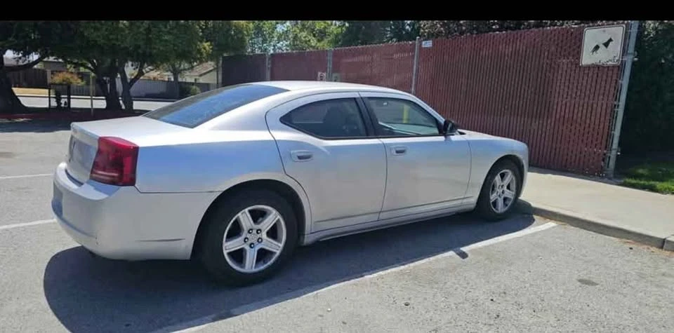 2007 Dodge Charger 6th Gen - Image 4 of 6