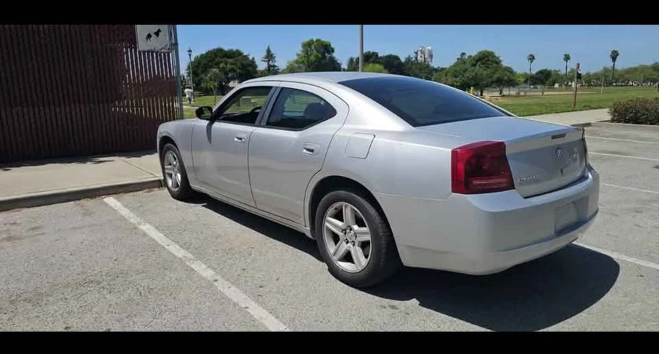 2007 Dodge Charger 6th Gen - Image 2 of 6