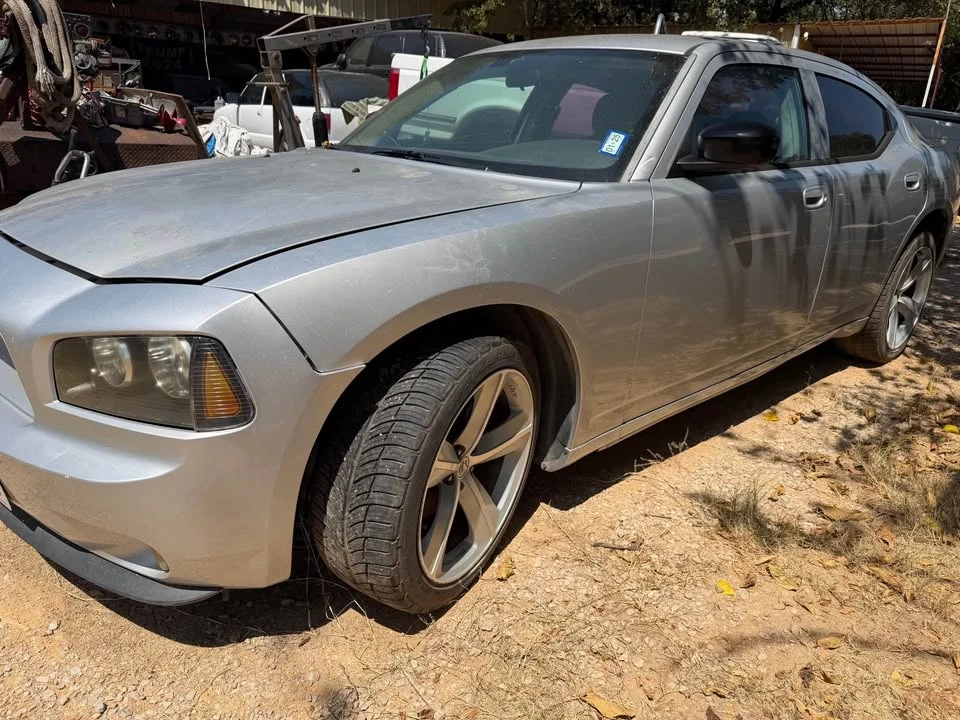 2007 Dodge Charger 6th Gen - Image 2 of 7