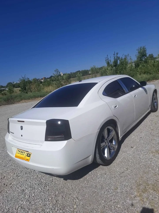 2007 Dodge Charger 6th Gen - Image 6 of 7