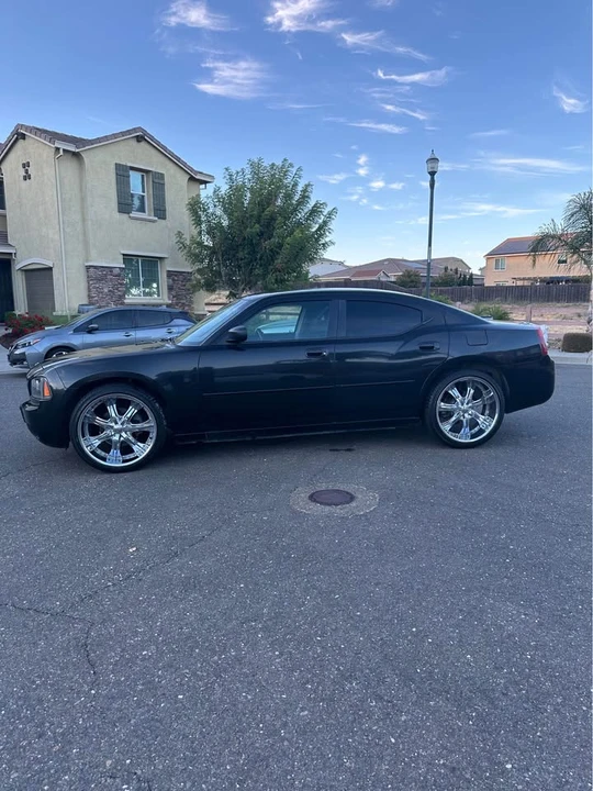 2007 Dodge Charger 6th Gen - Image 3 of 11