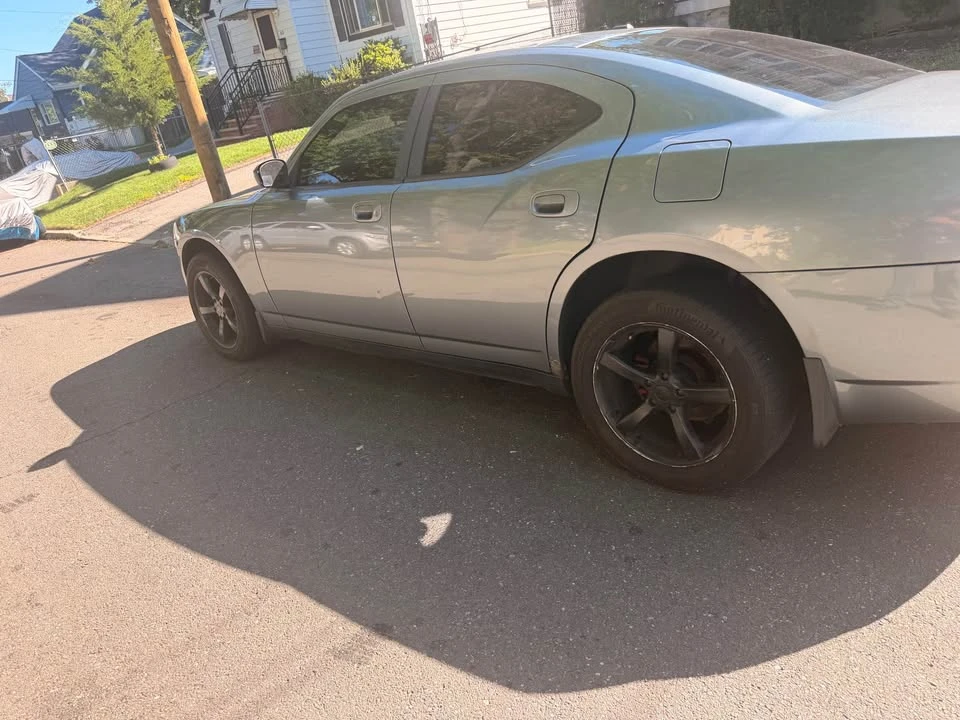 2007 Dodge Charger 6th Gen - Image 2 of 8